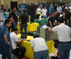 Estudiantes de Computación presentan proyectos que transforman el futuro de Honduras